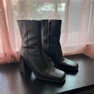 Feners Square Toe Ankle Boot - La Semaine Noir